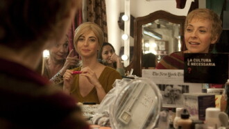 Tra cinque minuti in scena Trailer