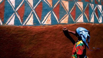 Traces, empreintes de femmes Trailer