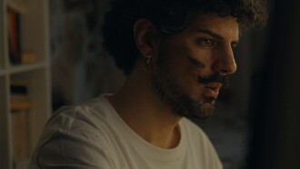 Tre euro e quaranta Trailer