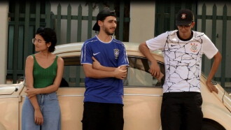 Três Otários Esperando Trailer