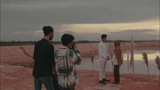 Tuntung Pandang Ruhui Rahayu (The Wedding Proposal) Trailer