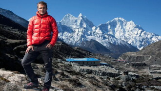 Ueli Steck – Auf schmalem Grat Trailer