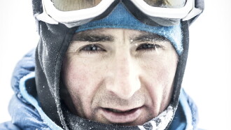 Ueli Steck – Auf schmalem Grat Trailer