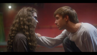 Un bosque en silencio Trailer