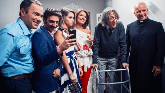 Una festa esagerata Trailer