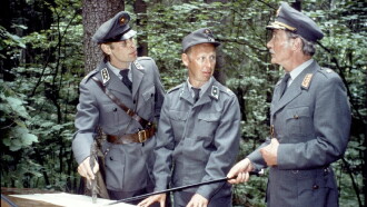 Vääpeli Körmy ja vetenalaiset vehkeet Trailer