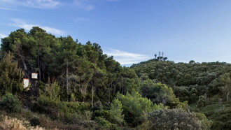 Valldaura: A Quarantine Cabin Trailer