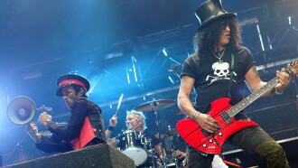 Velvet Revolver - Live In Houston Trailer