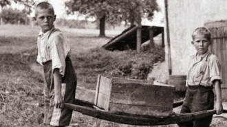Verdinger - Enfant et esclave en Suisse Trailer