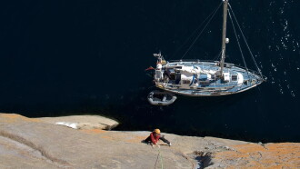 Vertical Sailing Greenland Trailer