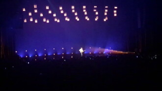 Vianney en concert à l’AccorHotels Arena Trailer