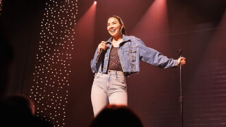 Whitney Cummings: Jokes Trailer