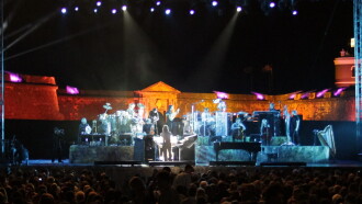 Yanni  Live From El Morro,Puerto Rico Trailer