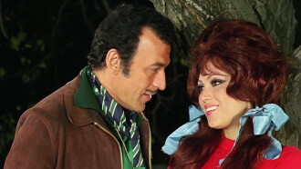 Yırtık Niyazi Trailer