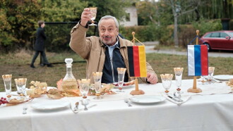 Ziemlich russische Freunde Trailer
