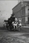 Paris: firefighters, I. Passage of the pumps
