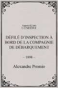 Défilé d’inspection à bord de la compagnie de débarquement