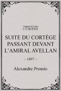 Suite du cortège passant devant l’amiral Avellan