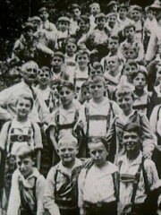 Eine Volksschulklasse der Zwanziger Jahre Eine Volksschulklasse der Zwanziger Jahre