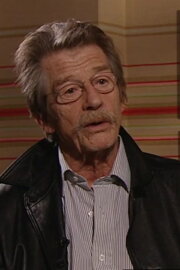 Interview with John Hurt Interview with John Hurt