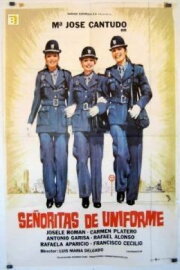 Señoritas de uniforme