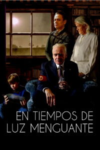 En tiempos de luz menguante (2017)