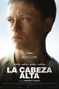 La cabeza alta (2015)