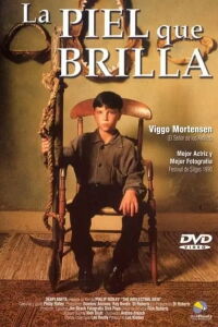 La piel que brilla (1990)