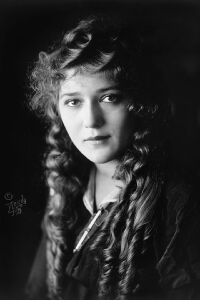 Mary Pickford (2005)