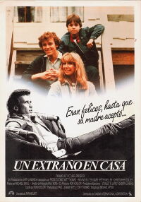 Un Extraño en Casa (1984)