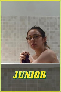 Junior (2011)