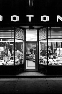 Tooton's Photography: In The Business Of Making Memories (2018)