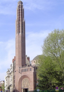 A la découverte de l'église Sainte-Odile de Paris, chef d'œuvre du XXe siècle Trailer
