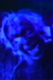 Air Cries 'Empty Water' Trailer