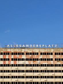 Allesandersplatz Trailer