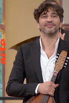 Avi Avital and his Mandolin Trailer