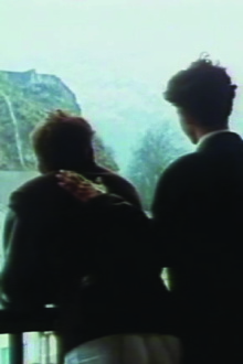 Bernard ou Les apparitions Trailer