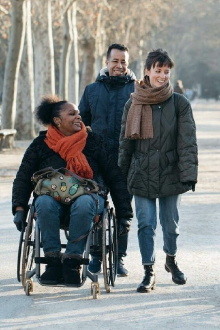 Comme les autres Trailer