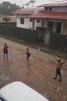 Como as primeiras chuvas de caju Trailer