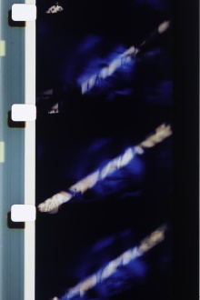 Couleurs délicieuses sur fond bleu Trailer