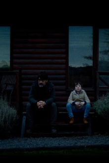 Cuando oscurece Trailer