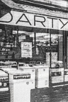 Darty, une histoire de confiance Trailer