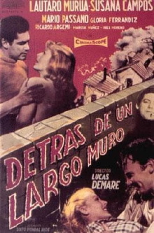 Detrás de un largo muro Trailer