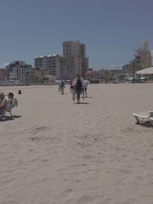Diálogos de verano Trailer