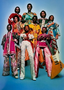 Earth, wind & fire: le groupe funk, jazz et disco Trailer