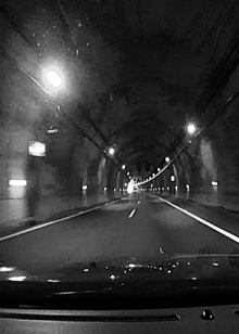 Efecto túnel Trailer