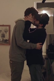 El novio actual Trailer