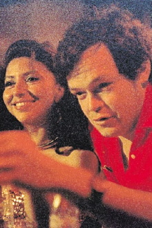 Ella, el Chulo y el Atarván Trailer