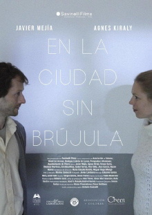 En la ciudad sin brújula Trailer