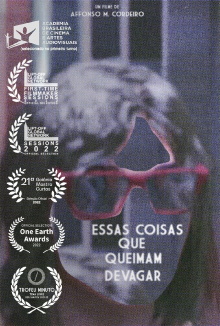Essas Coisas Que Queimam Devagar Trailer